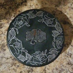 Kat Von D powder foundation